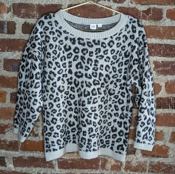 Gap Medium Off White & Black Leopard Print Crew Neck Pullover Sweater - Picture 1 of 8